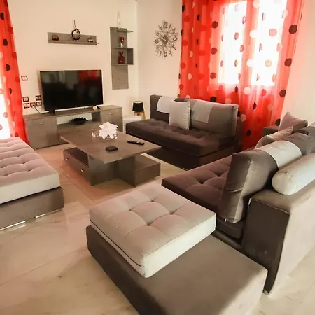 アパート Moon リジア