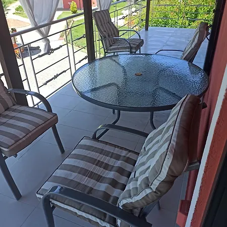 アパート Moon リジア